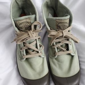Palladium mens  canvas boots